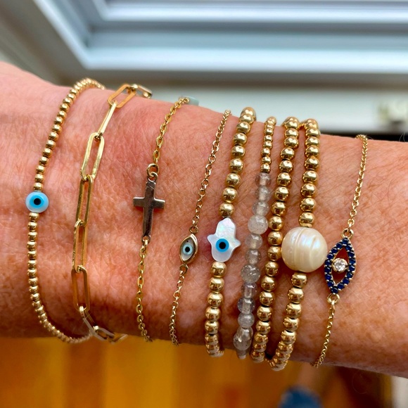 Evil eye Handmade 14k gold filled stretch tiny mother of pearl evil eye bracelet - Picture 2 of 8